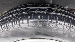 Used 2018 Renault Kwid [2015-2019] RXT Petrol Manual tyres LEFT REAR TYRE TREAD VIEW
