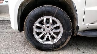 Used 2015 Mahindra TUV300 [2015-2020] T8 Diesel Manual tyres LEFT FRONT TYRE RIM VIEW
