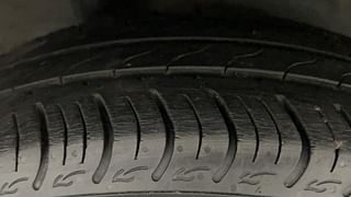 Used 2018 Honda Amaze 1.2 V CVT Petrol Petrol Automatic tyres RIGHT REAR TYRE TREAD VIEW