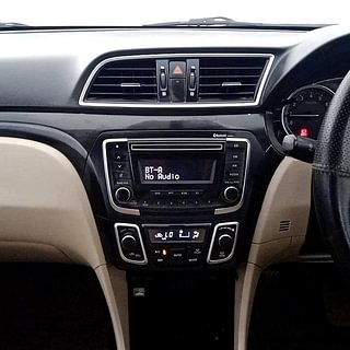 Used 2015 Maruti Suzuki Ciaz [2014-2017] VXi+ Petrol Manual interior MUSIC SYSTEM & AC CONTROL VIEW