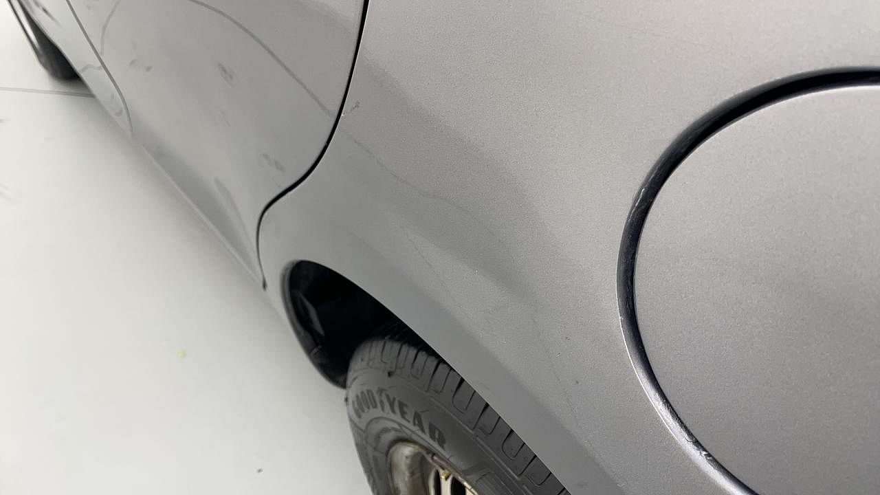 Used 2016 Maruti Suzuki Swift [2014-2017] LXI (O) Petrol Manual dents MINOR DENT