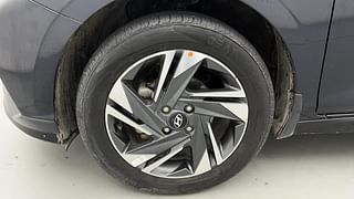 Used 2021 Hyundai New i20 Asta (O) 1.0 Turbo DCT Petrol Automatic tyres LEFT FRONT TYRE RIM VIEW