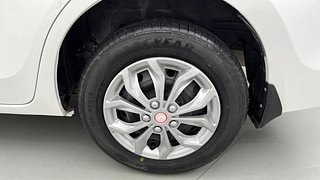 Used 2015 Toyota Corolla Altis [2014-2017] J(S) Diesel Diesel Manual tyres LEFT REAR TYRE RIM VIEW