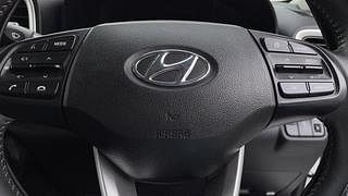 Used 2021 Hyundai Venue [2019-2022] SX 1.0  Turbo Petrol Manual top_features Airbags