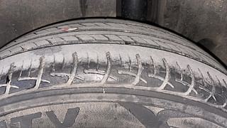 Used 2016 Maruti Suzuki Ertiga [2015-2018] VXI Petrol Manual tyres LEFT REAR TYRE TREAD VIEW
