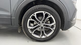 Used 2022 Skoda Kushaq Style 1.0L TSI AT (6 Airbags) Petrol Automatic tyres RIGHT FRONT TYRE RIM VIEW