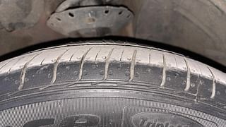 Used 2015 honda Jazz V CVT Petrol Automatic tyres RIGHT FRONT TYRE TREAD VIEW
