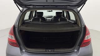 Used 2011 Hyundai i20 [2008-2012] Magna 1.2 Petrol Manual interior DICKY INSIDE VIEW