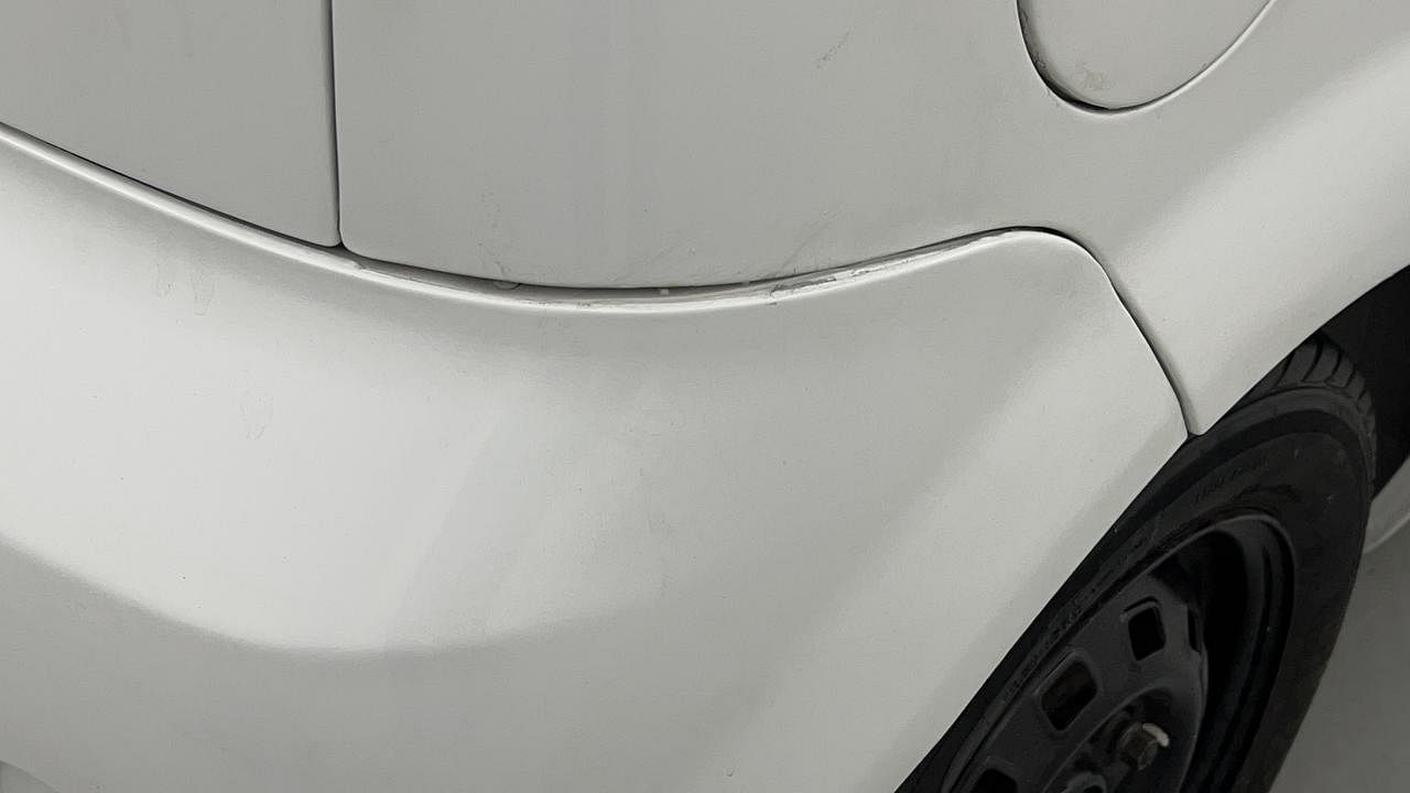 Used 2010 Chevrolet Spark [2007-2012] LS 1.0 Petrol Manual dents MINOR SCRATCH