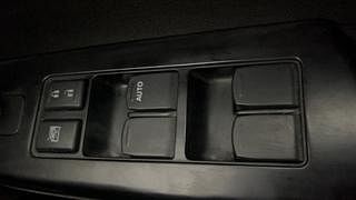 Used 2011 Maruti Suzuki Swift [2011-2017] VDi Diesel Manual top_features Power windows