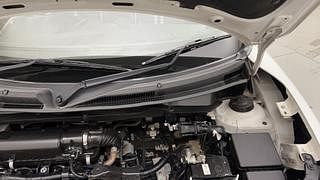 Used 2021 Maruti Suzuki Swift [2017-2021] VXI AMT Petrol Automatic engine ENGINE LEFT SIDE HINGE & APRON VIEW