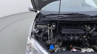 Used 2014 Honda City [2014-2017] V Petrol Manual engine ENGINE RIGHT SIDE HINGE & APRON VIEW