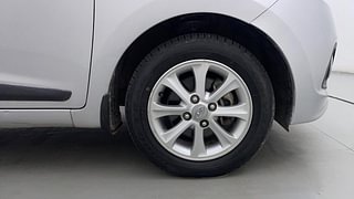 Used 2016 Hyundai Grand i10 [2013-2017] Asta AT 1.2 Kappa VTVT Petrol Automatic tyres RIGHT FRONT TYRE RIM VIEW