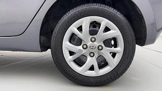 Used 2017 Hyundai Grand i10 [2017-2020] Magna 1.2 CRDi Diesel Manual tyres LEFT REAR TYRE RIM VIEW