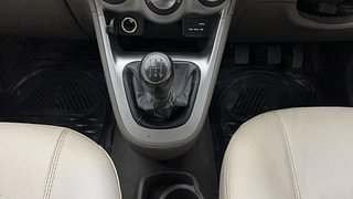 Used 2016 hyundai i10 Sportz 1.1 Petrol Petrol Manual interior GEAR  KNOB VIEW