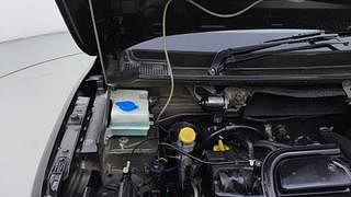 Used 2016 Renault Kwid [2016-2019] 1.0 RXT Petrol Manual engine ENGINE RIGHT SIDE HINGE & APRON VIEW