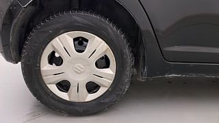 Used 2011 Maruti Suzuki Swift [2007-2011] VDi Diesel Manual tyres RIGHT REAR TYRE RIM VIEW