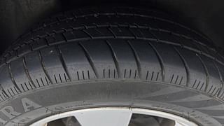 Used 2016 Skoda Rapid [2011-2016] Ambition Plus Diesel MT Diesel Manual tyres RIGHT REAR TYRE TREAD VIEW