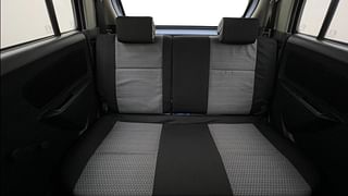 Used 2010 Maruti Suzuki Wagon R 1.0 [2010-2019] LXi Petrol Manual interior REAR SEAT CONDITION VIEW