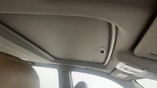 Used 2018 Mahindra XUV500 [2018-2021] W11 option AT Diesel Automatic top_features Sunroof