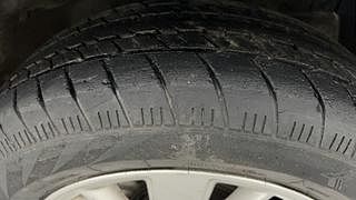 Used 2017 Maruti Suzuki Swift [2011-2017] ZDi Diesel Manual tyres RIGHT FRONT TYRE TREAD VIEW