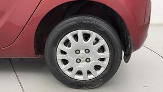 Used 2011 Hyundai i20 [2008-2012] Magna (O) 1.2 Petrol Manual tyres LEFT REAR TYRE RIM VIEW