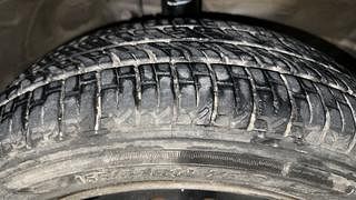 Used 2013 Maruti Suzuki Wagon R 1.0 [2010-2019] VXi Petrol Manual tyres RIGHT FRONT TYRE TREAD VIEW