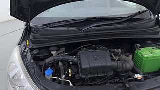 Used 2012 Hyundai i10 [2010-2016] Magna Petrol Petrol Manual engine ENGINE RIGHT SIDE HINGE & APRON VIEW