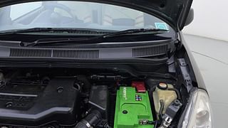 Used 2014 Maruti Suzuki Ritz [2012-2017] Vdi Diesel Manual engine ENGINE LEFT SIDE HINGE & APRON VIEW