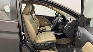 Used 2016 Honda City [2014-2017] SV Diesel Diesel Manual interior RIGHT SIDE FRONT DOOR CABIN VIEW