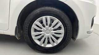 Used 2017 Maruti Suzuki Dzire [2017-2020] VXI AMT Petrol Automatic tyres RIGHT FRONT TYRE RIM VIEW