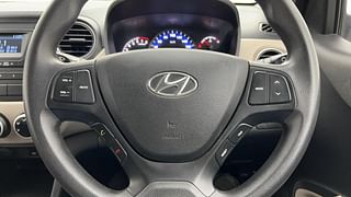 Used 2019 Hyundai Xcent [2017-2019] S Petrol Petrol Manual top_features Steering mounted controls