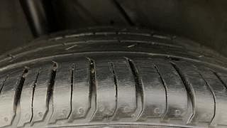 Used 2021 Hyundai Venue [2019-2022] SX Plus 1.0 Turbo DCT Petrol Automatic tyres RIGHT REAR TYRE TREAD VIEW