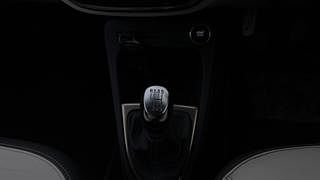Used 2018 Renault Captur [2017-2020] Platine Diesel Dual tone Diesel Manual interior GEAR  KNOB VIEW