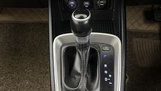 Used 2019 Hyundai Venue [2019-2022] SX Plus 1.0 Turbo DCT Petrol Automatic interior GEAR  KNOB VIEW
