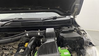 Used 2015 Maruti Suzuki S-Cross [2015-2017] Alpha 1.6 Diesel Manual engine ENGINE LEFT SIDE HINGE & APRON VIEW