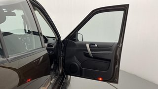 Used 2018 Tata Safari Storme [2015-2019] 2.2 EX 4X2 Diesel Manual interior RIGHT FRONT DOOR OPEN VIEW