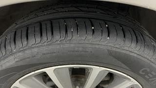 Used 2019 Maruti Suzuki Ciaz Alpha Petrol Petrol Manual tyres RIGHT FRONT TYRE TREAD VIEW