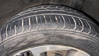 Used 2015 Hyundai Elite i20 [2014-2018] Asta 1.2 Petrol Manual tyres LEFT REAR TYRE TREAD VIEW