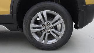 Used 2017 Maruti Suzuki Vitara Brezza [2016-2020] ZDI PLUS Dual Tone Diesel Manual tyres LEFT REAR TYRE RIM VIEW