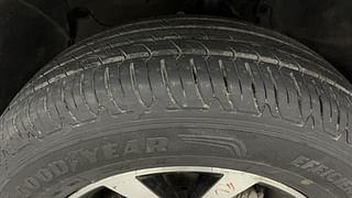 Used 2018 Nissan Terrano [2017-2020] XL D Plus Diesel Manual tyres LEFT FRONT TYRE TREAD VIEW