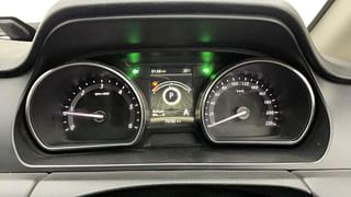 Used 2018 Tata Hexa [2016-2020] XTA Diesel Automatic interior CLUSTERMETER VIEW