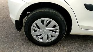 Used 2015 Maruti Suzuki Swift [2011-2017] VXi Petrol Manual tyres RIGHT REAR TYRE RIM VIEW