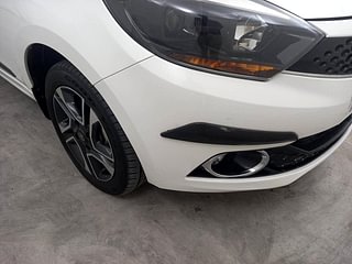 Used 2019 Tata Tiago [2018-2020] Revotron XZ Plus Petrol Manual dents MINOR SCRATCH