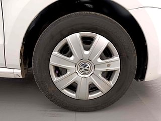 Used 2011 Volkswagen Polo [2010-2014] Comfortline 1.2L (P) Petrol Manual tyres RIGHT FRONT TYRE RIM VIEW