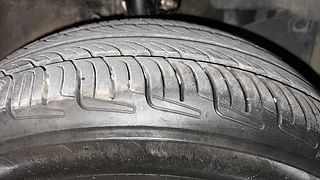 Used 2013 Honda Amaze [2013-2016] 1.2 VX i-VTEC Petrol Manual tyres RIGHT FRONT TYRE TREAD VIEW