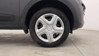 Used 2018 Tata Nexon [2017-2020] XM Diesel Diesel Manual tyres RIGHT FRONT TYRE RIM VIEW