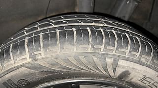 Used 2020 Hyundai Grand i10 Nios Sportz 1.2 Kappa VTVT CNG Petrol+cng Manual tyres LEFT REAR TYRE TREAD VIEW