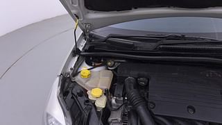 Used 2014 Ford Figo [2010-2015] Duratec Petrol ZXI 1.2 Petrol Manual engine ENGINE RIGHT SIDE HINGE & APRON VIEW