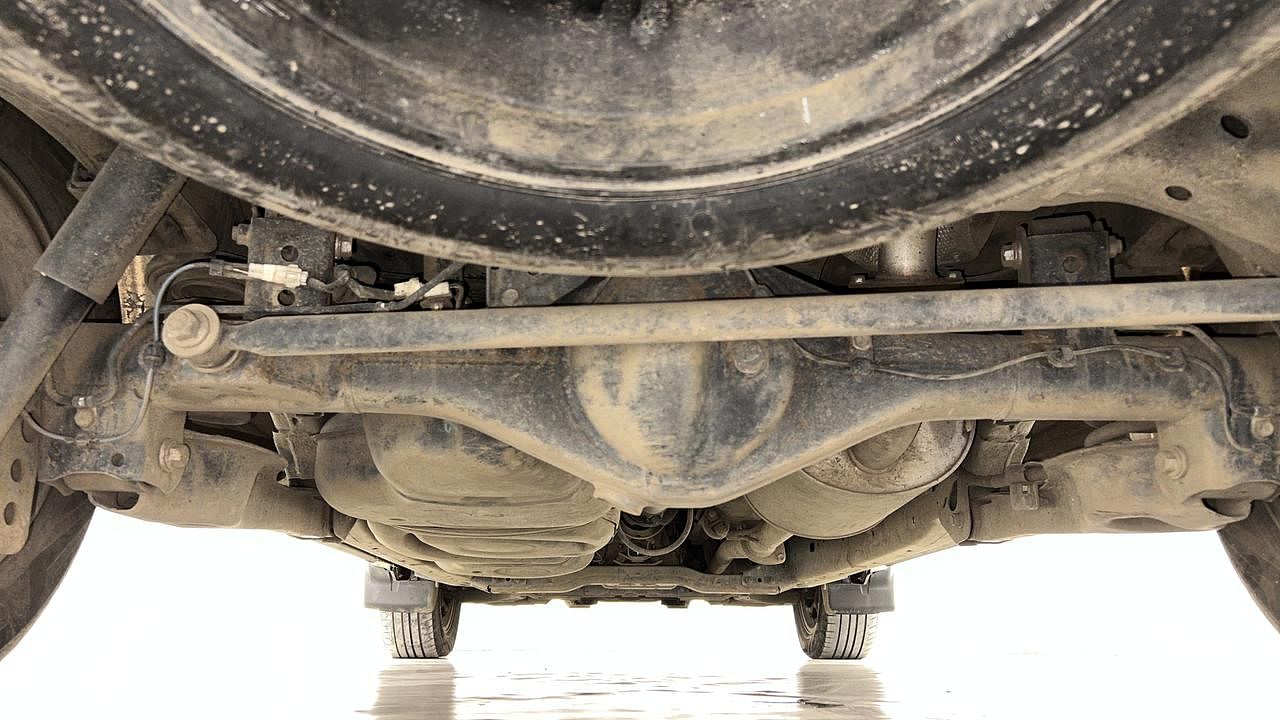 Used 2017 Toyota Innova Crysta [2016-2020] 2.8 ZX AT 7 STR Diesel Automatic extra REAR UNDERBODY VIEW (TAKEN FROM REAR)